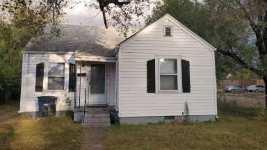 Main picture of 701 N Davis St
