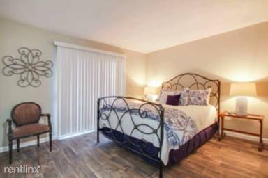 Main picture of Twelve33 Apartments - 105W