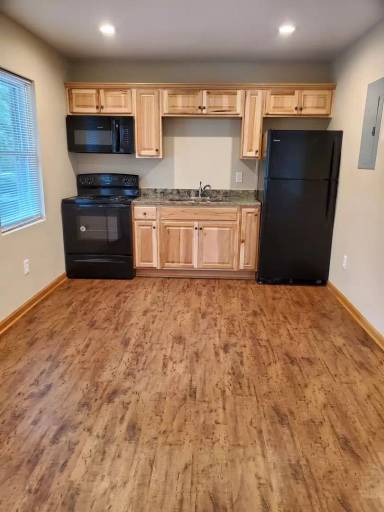 Main picture of 429 Wilson Ave E