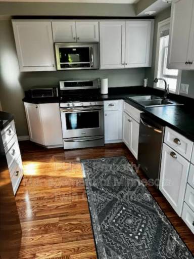 Main picture of 2606 Idaho Ave S
