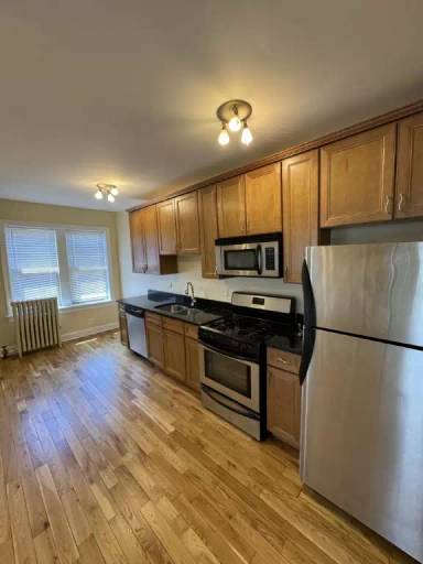 Main picture of 2900 N Kolmar Ave