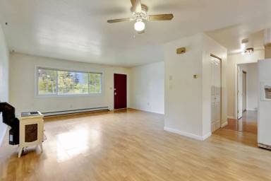 Main picture of 916 Boyd St