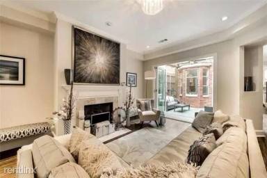 Main picture of 2912 N Pearl St