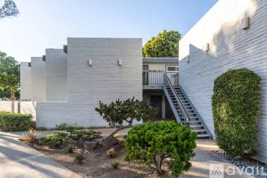 Main picture of 748 Olive Ave