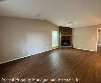 Main picture of 5701 S Vancouver Ave