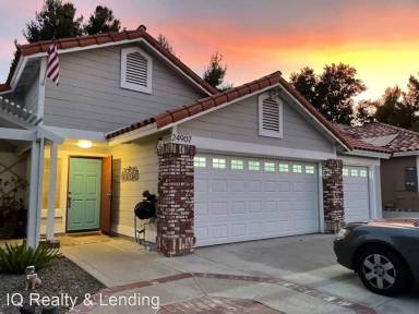 Main picture of 24907 Avenida Sombra