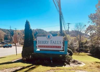 Main picture of 2927 Columbiana Ct