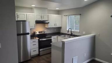 Main picture of 2412 Xenia St