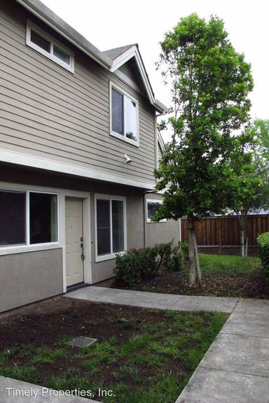 Main picture of 2176 Naomi Pl