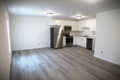 Main picture of 4 Quail Run Blvd