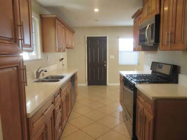 Main picture of 11406 Woodley Ave
