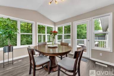 Main picture of 6690 Green Valley Ct SE