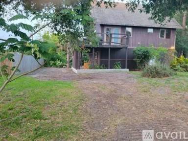 Main picture of 5004 Hickory Dr