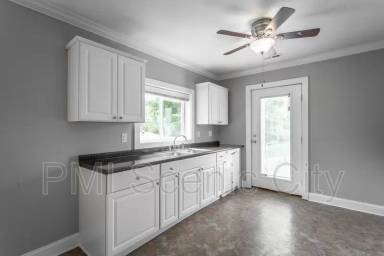 Main picture of 416 Jadie Ln