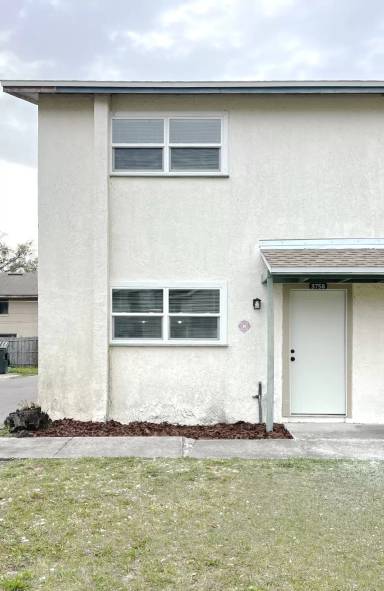 Main picture of 3760 Aristotle Ave