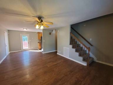 Main picture of 3406 Oak Lawn Dr