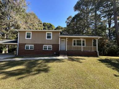 Main picture of 105 Fairview Way
