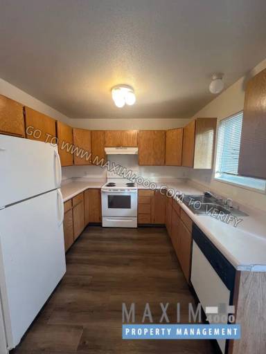 Main picture of 554 Garfield Dr