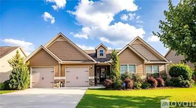 Main picture of 403 Gwynnes Way