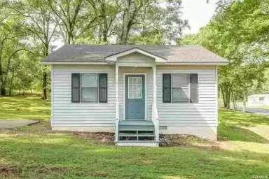 Main picture of 683 Amity Rd