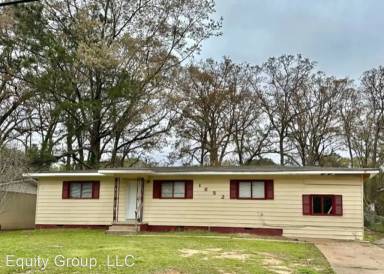 Main picture of 1652 Kentwood Dr