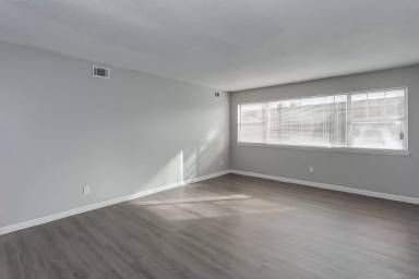 Main picture of 3007 E Wilma St