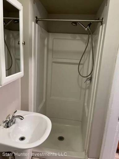 Main picture of 2501 Summit St