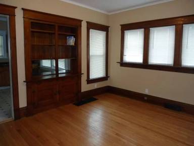 Main picture of 1549 Bever Ave SE