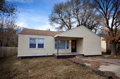Main picture of 1217 N Hillside St