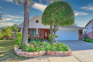 Main picture of 7102 Verde Meadow Ct