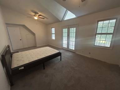 Main picture of 5543 Granada Ln