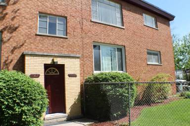 Main picture of 741 Walnut St