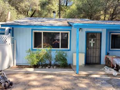 Main picture of 3323 Washington St