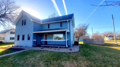 Main picture of 10751 N 141st St