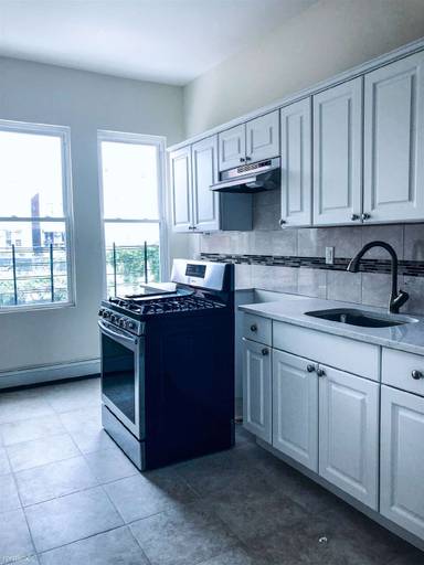 Main picture of 1731 Unionport Rd