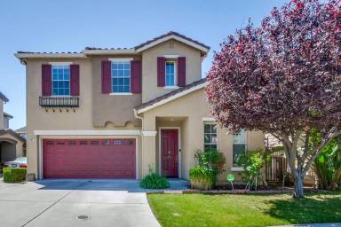 Main picture of 862 La Crescent Pl