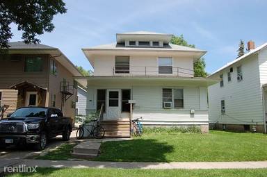 Main picture of 208 E Davenport St