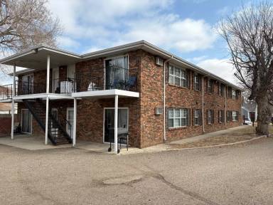 Main picture of 903 2nd Ave W