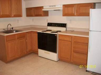 Main picture of 395 E Main St