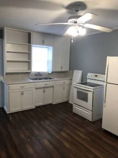 Main picture of 2319 Savannah St