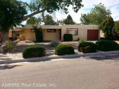 Main picture of 3521 Mary Ellen St NE