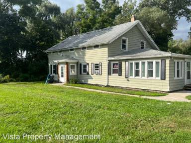 Main picture of 5394 W Ridge Rd