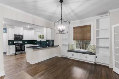 Main picture of 804 N 7th St