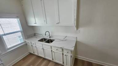 Main picture of 427 Normandie Pl