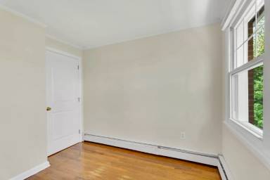 Main picture of Savin Court Apartments