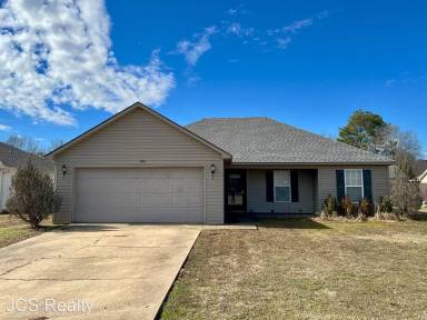 Main picture of 400 Brittney Ln