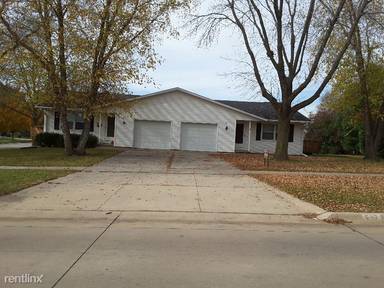 Main picture of 517 Barnett Dr