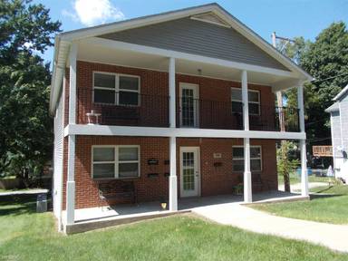 Main picture of 356 Greenwich St
