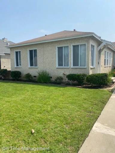 Main picture of 2226 Granada Ave
