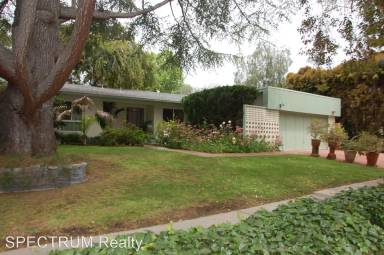 Main picture of 940 Barcelona Dr